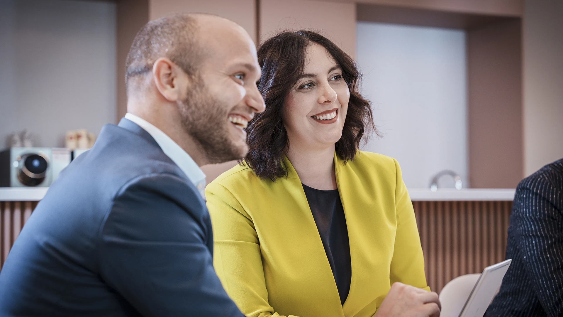 colleagues-who-smile
