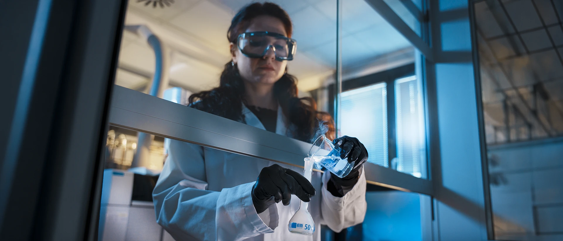 researcher-using-a-test-tube